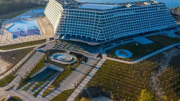 Hotel w Pobierowie kiedy otwarcie? Sprawdź datę i szczegóły!