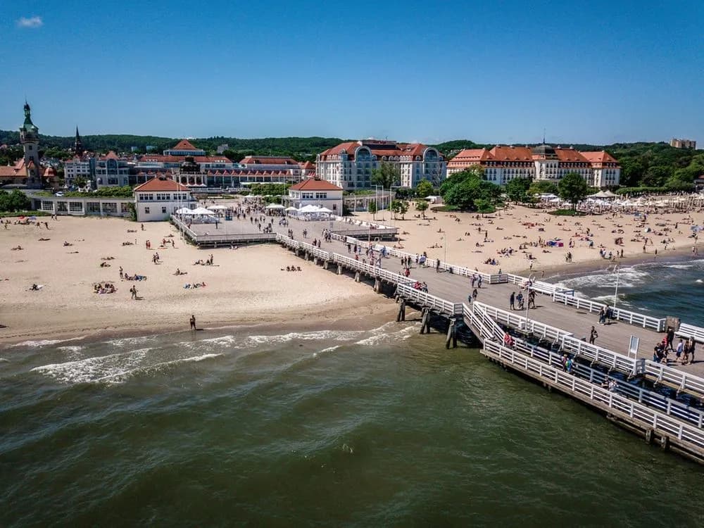 Czy Bałtyk jest czysty? Sprawdź jakość wody i ryzyka kąpieli